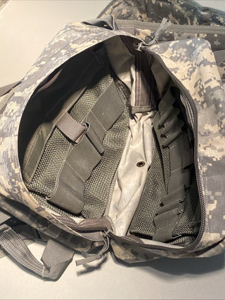 U.S. G.I. Large Medic Bag, ACU Digital Combat Casualty Care,  Version 20098