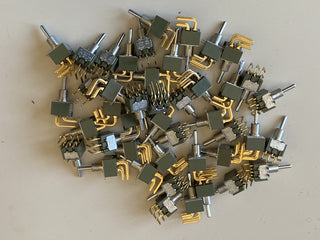 45X Kippschalter Miniature Toggles M-2023H  ON-OFF-ON 0,4VA MAX 28V MAX7