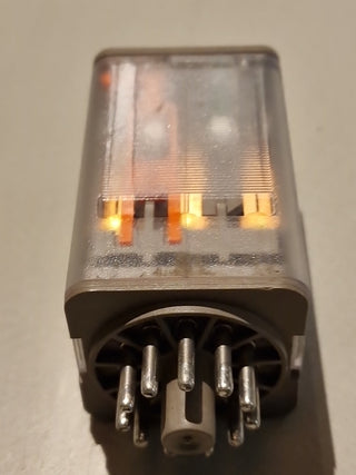 Kuhnke UF3G-24VDC Industrierelais Steckrelais 4 Wechsler 4A 24V DC Relay Gebr.2