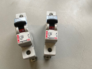 2x Legrand 006377 Leitungsschutzschalter DX C20 6000A – Set (Gebraucht)0