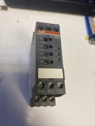 ABB Multifunktionzeitrelais CT-MBS.22S Zeitrelais 1SVR730010R32001