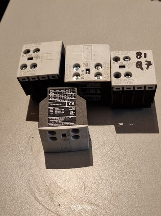 4x Eaton (Moeller) Hilfsschalterbaustein DILA-XHI204
