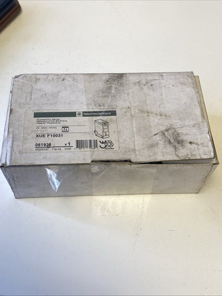 Telemecanique XUE-F10031 Reflex-Lichtschranke | 24-240V AC/DC | Neu (Sonstige)0