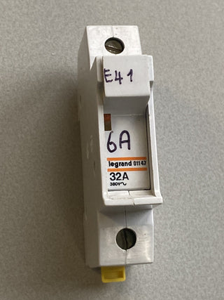 Legrand 01147 Leistungsschalter UMP Serie gebraucht0
