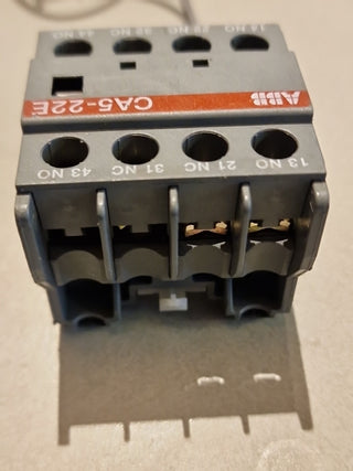 ABB CA5-22E Hilfskontaktblock 1SBN010040R1022 Hilfsschalterblock 2S/2Ö Gebraucht2