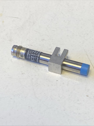 SICK IH06-03NPS-VT1 Induktiver Näherungssensor (IMM) – Neu4