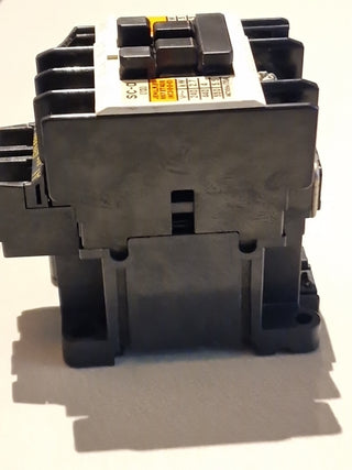 1x Fuji Electric SC-0 (13) Leistungsschütz Schütz 110V/120V AC Spule GEBRAUCHT3