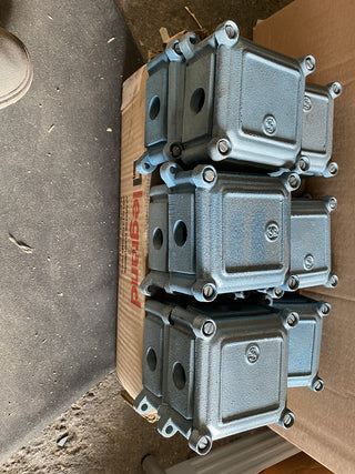 30er Jahre Abzweigdose aus Aluminium, eckig  Stromverteiler Kasten3