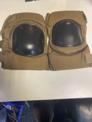 Taktische Knieschoner / Knee Pads – Coyote Braun – TOP Zustand!
