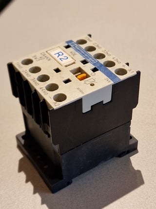 Telemecanique CA4KN40BW3 Schütz 4NO 24VDC TeSys K geb5