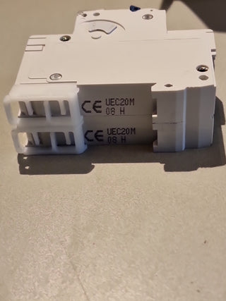 ABL Sursum 2C20UM Leitungsschutzschalter480Y/277VAC3