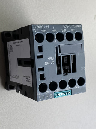 3RH2131-1AB00 SIEMENS Schütz: 4-polig; NC + NO x3; 24VAC; 10A; DIN,für Frontplat1
