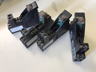 4x Siemens SIRIUS Steckrelais Komplettgerät LZS:PT5B5L24 | 24V DC | 4 Wechsler |0