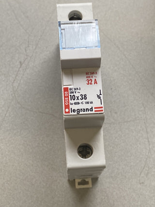 19x Legrand 058 08 Sicherungshalter 10x38 mm 32A 500V 1-polig Trennschalter geb4