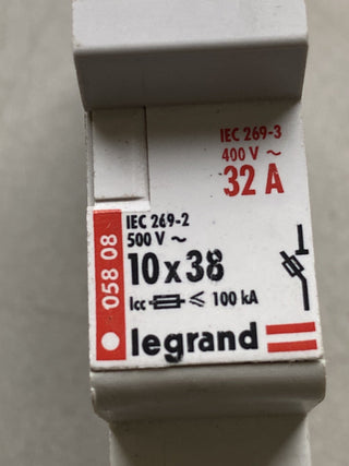 19x Legrand 058 08 Sicherungshalter 10x38 mm 32A 500V 1-polig Trennschalter geb3