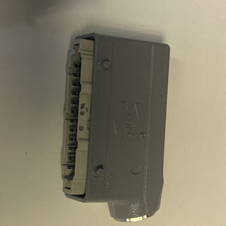 Posten mit 6 Harting Stecker4