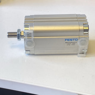 ADVU-32-50-A-P-A (156623) Kompaktzylinder Hub:50mm Kolben-Durchmesser:32 mm4