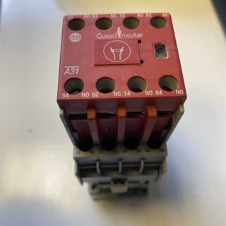 Allen Bradley 700S-CF620KDC Sicherheits-Hilfsschütz1