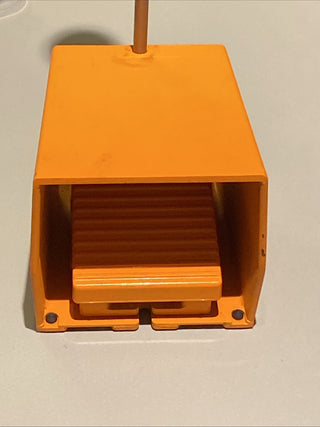 Schneider Electric XPER110 Fußschalter Harmony XPE – Metall – IP66 – NEU2