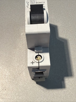 1x Merlin Gerin C32H-DC-C10A Multi 9 DC-Leitungsschutzschalter 10A 2-polig NEU3