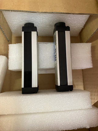 2x SICK HLGS2-050E811 (Sender) – Automatisierungs-Lichtgitter 2mm0