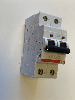 ABB 2CDS272065R0324 S202MT-C32UC Leitungsschutzschalter 2polig 32A 440V4
