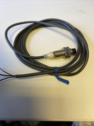 Omron E2A-M12KN08-WP-B1 Induktiver Näherungssensor – NEU8