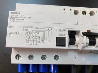 Siemens SENTRON FI/LS-Schalter (5SU1374-7AK82) - Neu, unbenutzt5