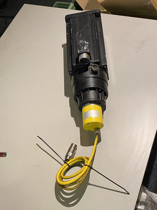 Indramat MAC090B-0PD-4-C/110-B-1/WA611XX Servomotor inkl. Stegmann AG 661 Geber12