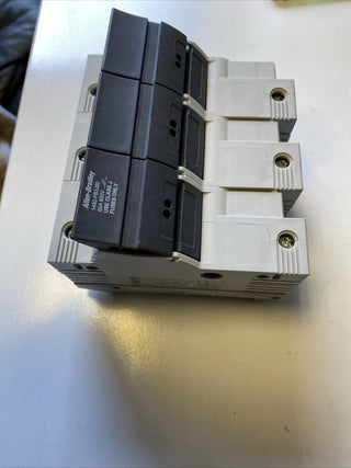 Allen Bradley 1492-FB3J30 3-polig Sicherungshalter 30A 600V Serie [A/B, falls be7