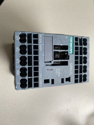 3RT2015-2AP01 / Leistungsschütz, AC-3 7A, 3kW / 400V 1S, AC 230V, 50/60Hz2