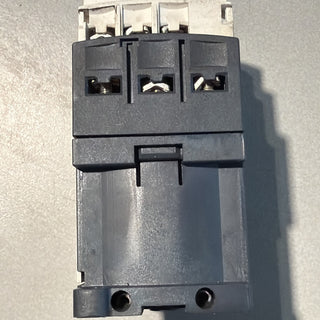 Schneider Electric LC1D09BD TeSys D Leistungsschütz 3-polig 9A 24V DC Contactor3