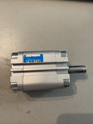 Festo AEVU-32-25-P-A Kompaktzylinder (Teilenummer: 156954) – NEU & UNBENUTZT