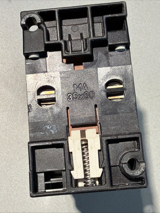 Siemens 3TB4017-0A Schütz 9A 600V VDE 0660 3-polig geb5