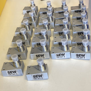 SEW Eurodrive 185 241 8 Näherungssensor + Turck Bi5U-M18-AP4X-H1141/S3319