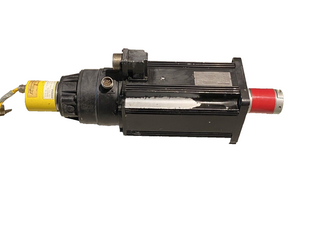 INDRAMAT MKD090B-0-PD-4-C/110-B-1/WA611XX AC-Servomotor mit Stegmann AG 661 22 411