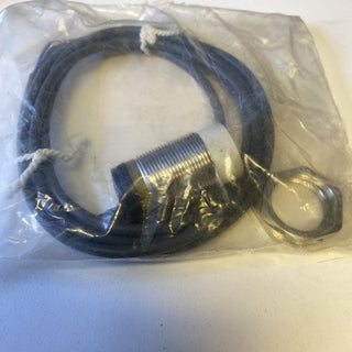 Carlo Gavazzi Induktiver Näherungsschalter EI3015TBOSS - NEU & OVP3