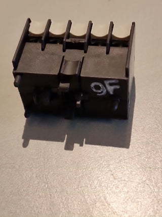 4 x Klöckner Moeller 04 DIL E Hilfsschütz Schütz contactor relay 04DILE (5pcs)3