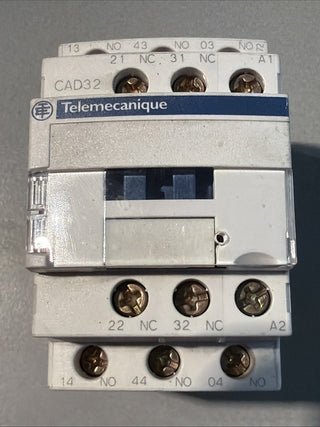 Telemecanique Hilfsschütz CAD32B7; 24V 50/60Hz0