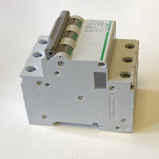 Schneider OSMC32N3D32 Leitungsschutzschalter 3P 32A D-Char 6kA Asfora NEU3