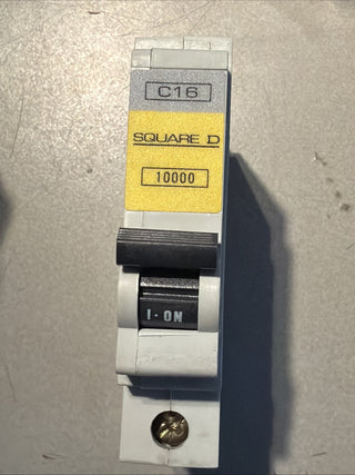 4X QUADRAT D 16 AMPERE KURVE C 16  KA DREIPOLIGER MCB-SCHALTER QOE 100003