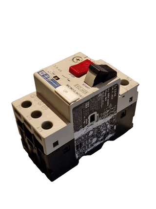 Relais TELEMECANIQUE GV2-M04 IEC 947-2, 947-4-1 690V 50/60Hz 6kV + GV2-AN11 690V1