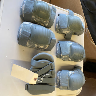 6 Paar US Army McGuire Nicholas Ellenbogenschoner-Set in ACU UCP6