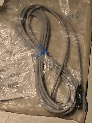 Festo SME-8-K-LED-24 Näherungsschalter 150855 Magnetischer Zylindersensor Neu1