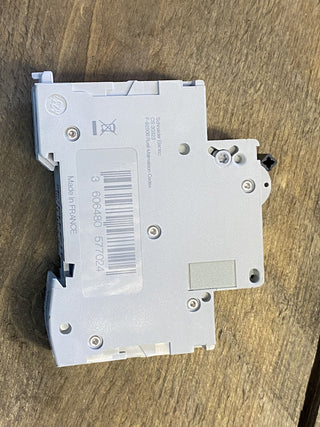 1STK SCHNEIDER ELECTRIC MULTI 9 OEM LS-SCHALTER C60H 1-POLIG 1A C-CHAR. 15KA3