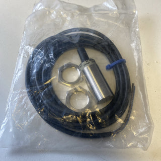 Omron E2E-X1R5E1 2M Induktiver Näherungssensor | M8 NPN NO | NEU & OVP