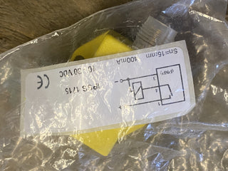 IPSS 1715 ist ein industrieller Näherungssensor (Proximity Sensor)1