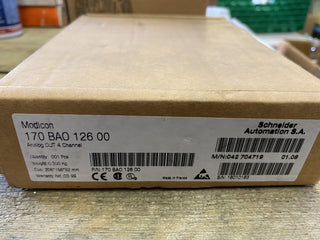 Schneider Electric 170-BAO-126-00 Modicon Momentum Analog Output 4CH – NEU/OVP1