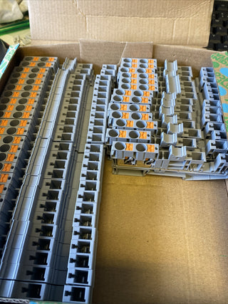 38x Phoenix Contact PT 6-QUATTRO/2P Reihenklemme Einfach Grau,3