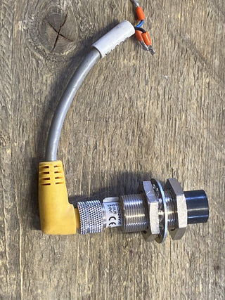 Omron E2G-M18KN10-M1-C1 Induktiver Sensor M18 NPN 10mm – gebraucht